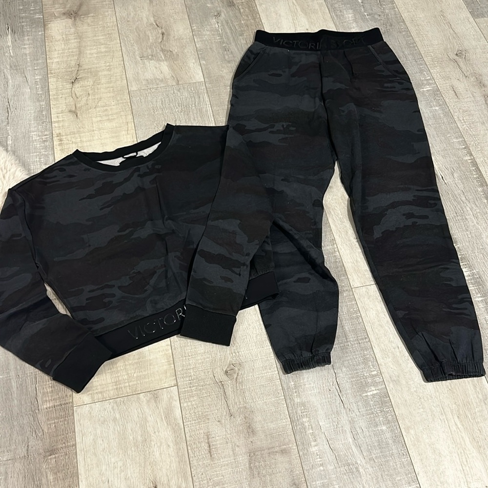 Victoria’s Secret sport sweatsuit